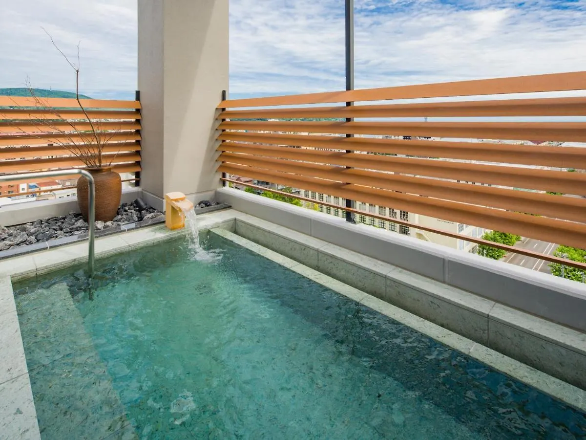 Grids Premium Hotel 오타루 4*,  일본